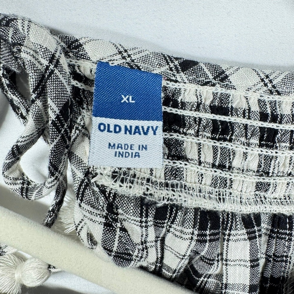 NEW Old Navy Midi Dress XL Plaid Black Smocked Cottagecore Pockets Peasant Boho - Picture 2 of 13